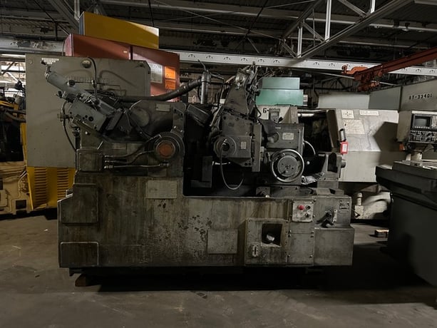 Cincinnati No. 340-20 Mdl. DE, twin grip centerless grinder, 6" diameter work capacity, 3" diameter work rest - Image 1