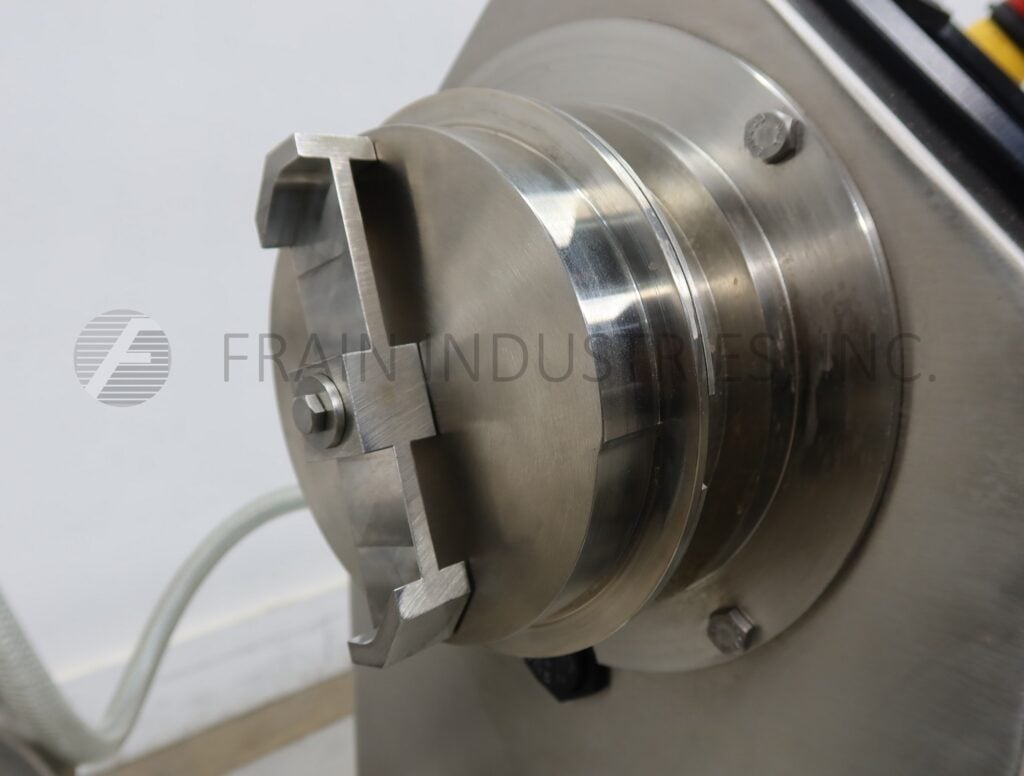 Fitzpatrick #L1A, lab size Stainless steel reduction hammer mill, with impact hammers - Image 2