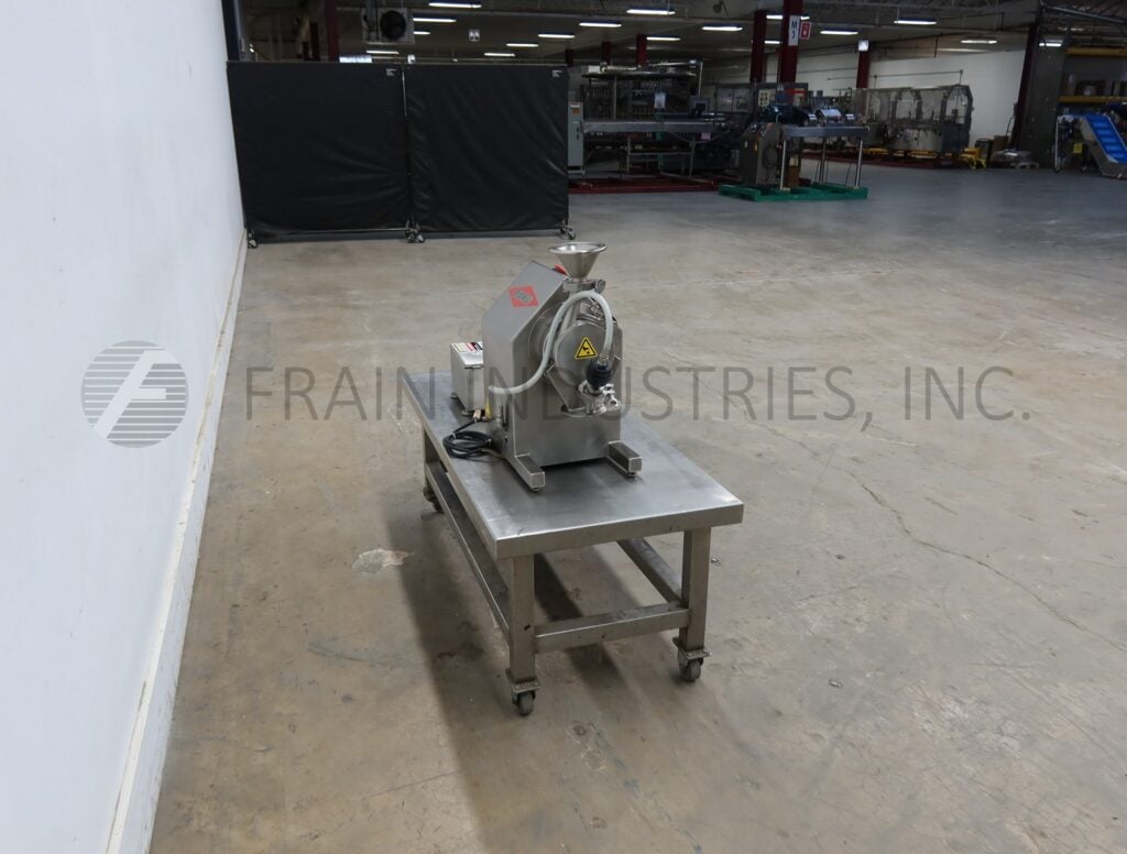 Fitzpatrick #L1A, lab size Stainless steel reduction hammer mill, with impact hammers - Image 3