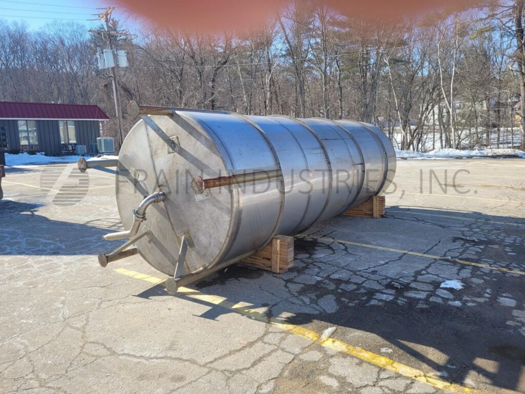 3600 gallon 304 Stainless Steel silo, 72" dia. x 220" straight wall, 18" OD bolt down manway, dish bottom - Image 3
