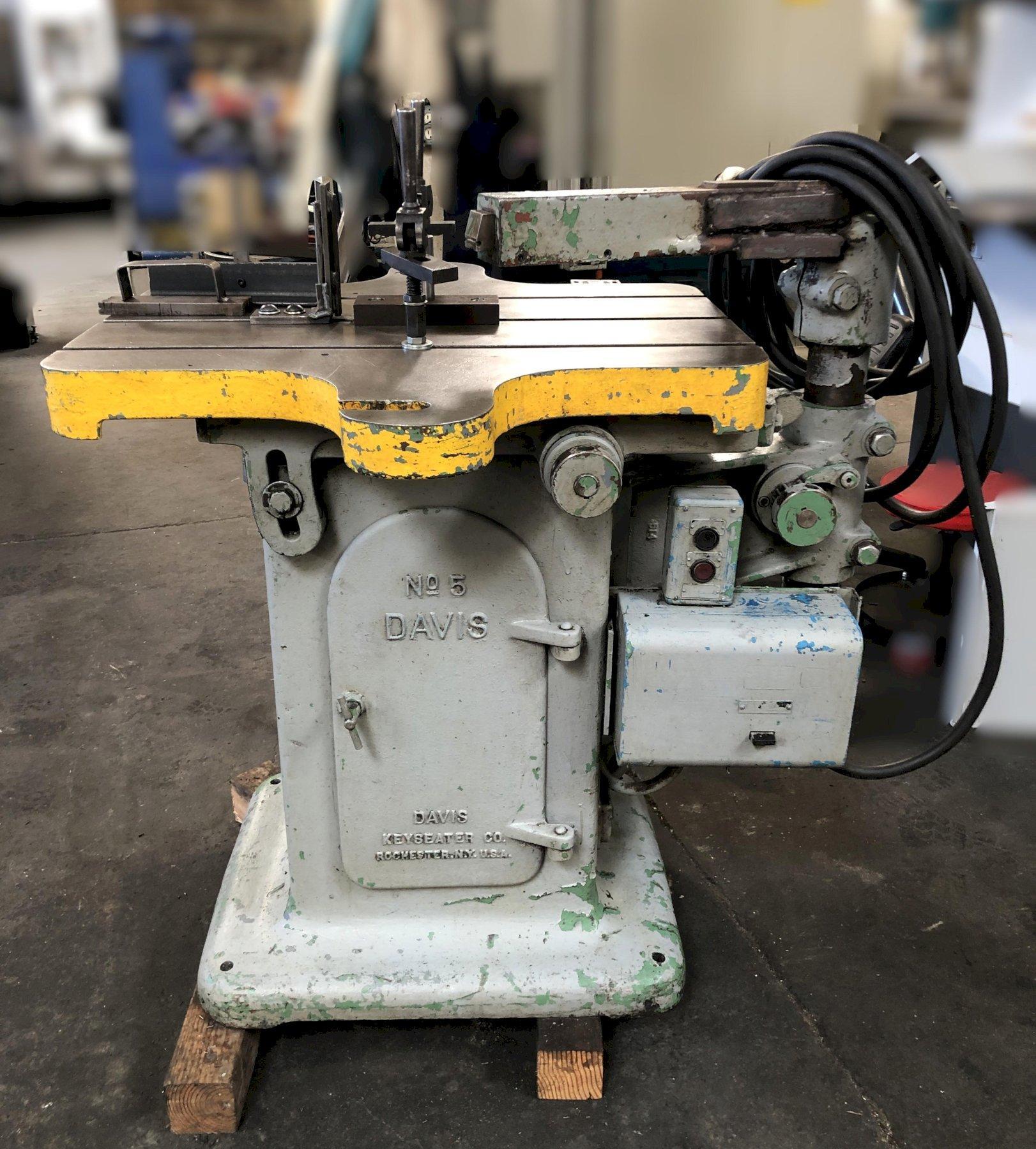 1/16"- 1-1/2" Davis #5, keyseater broach machine, 17" keyway length, 18.75" throat, 30" x21" tbl. - Image 1
