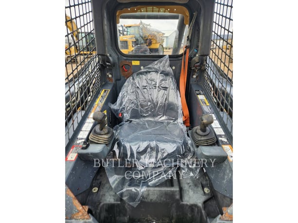 Deere & Co 323E, Skid Steer Loader, 1969 hours, S/N: 1T0323EKJHJ313865, 2017 - Image 8