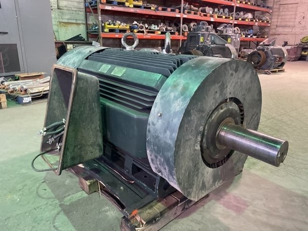 600 HP 1200 RPM Toshiba, Frame 5810UZ, TEFC BB, 460 Volts - Image 1