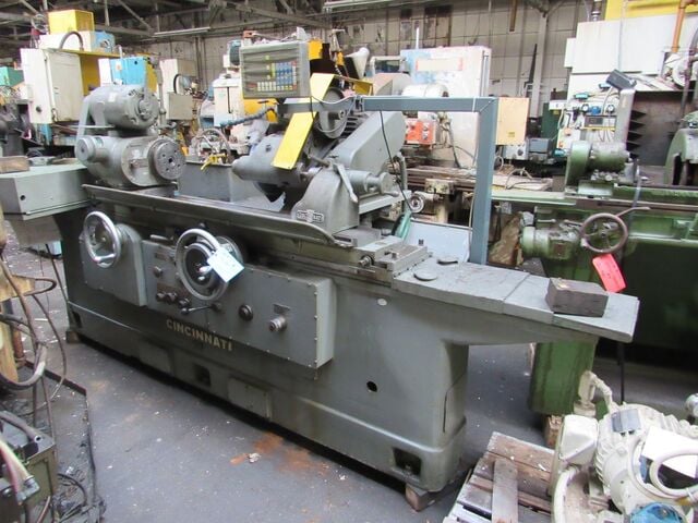 14" x 36" Cincinnati, universal cylindrical grinder, 12" x 1.5" x 5" grinding wheel, 7.5 HP, 1962 - Image 2