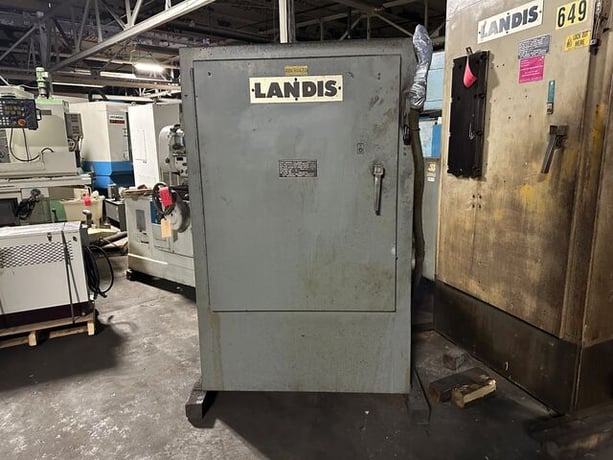 18" x 48" Landis #3RH, universal cylindrical grinder, 14" x 2" x 5" grinding wheel, 5 HP, 1745 RPM, 1967 - Image 5