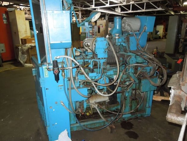 Bryant #1109, internal grinder, 9" swing, 3.5" grinding stroke, 6" Traverse stroke, 200-1200 RPM - Image 8