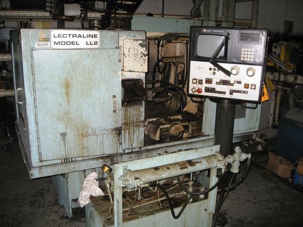 Bryant #LL2, internal bore grinder, 6" swing, 2" L x 0.04" diameter bore, 8" table travel, 7.5/10 HP, 40000 - Image 1