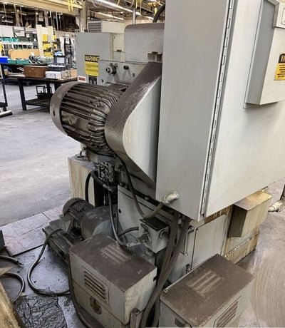 Heald #261, rotary surface grinder, 20" swing, 16" chuck, 14" x 1" x 5" wheel, 8" grinding stroke, 12" table - Image 7