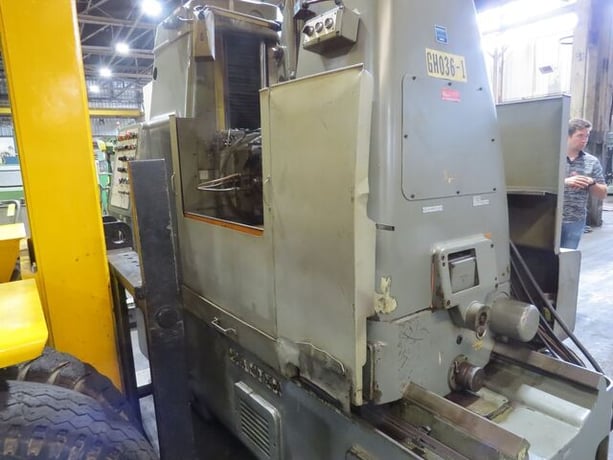 Pfauter #P-900, gear hobber, 35.4" workpiece diameter, 7.6" diameter x 8.5" L hob size, 19.7" Axial travel - Image 5