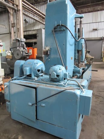 Gould & Eberhardt #72HWD, vertical gear hobber, 72" workpiece diameter, 10" diameter hob, 30" face capacity - Image 10