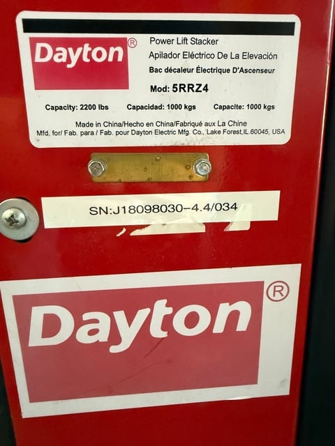 2000 lb. Dayton #5RRZ4, Straddle Stacker, Powered-lift/manual-push, 63" lift - Image 5