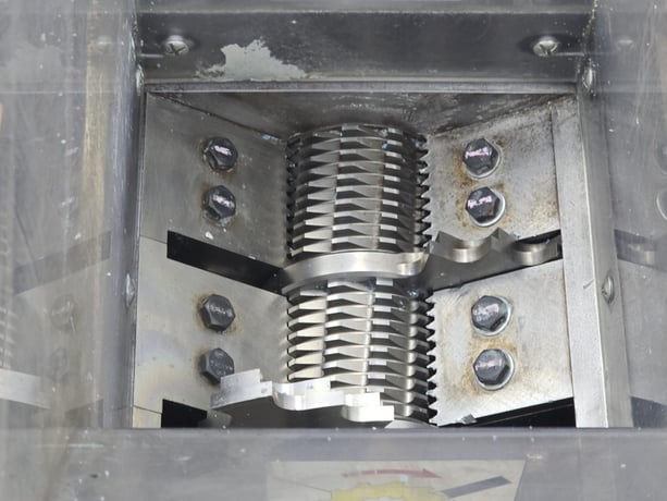 8.9" x 10.4" Rapid #RG2, granulator, 3 HP, 2 bed knives, 3 fly knives - Image 5