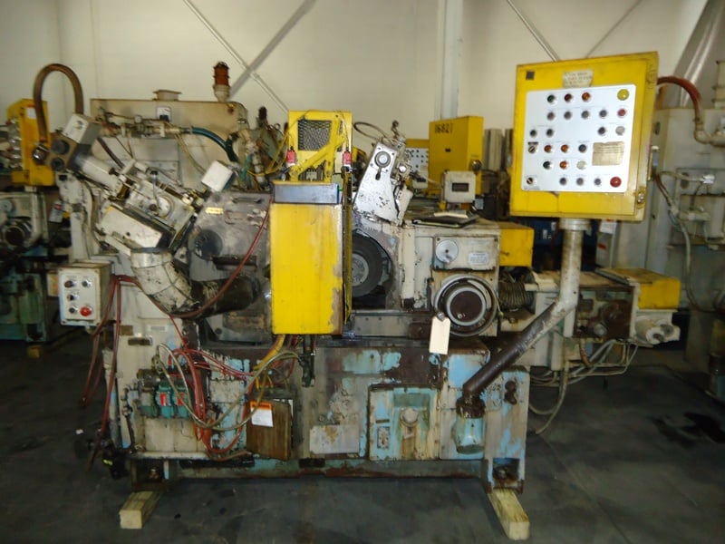Cincinnati No. 220-8 Mdl. DR, centerless grinder, 4.75" diameter work capacity, 3" diameter work rest - Image 1