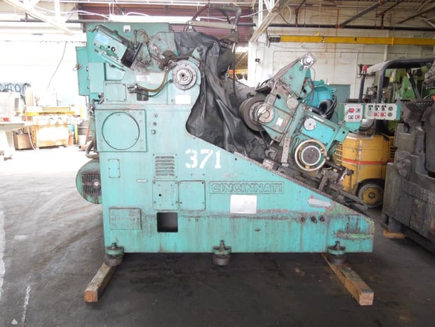 Cincinnati No. 440-20 Mdl. DE, twin grip centerless grinder, 10" diameter work capacity, 4" diameter work - Image 1