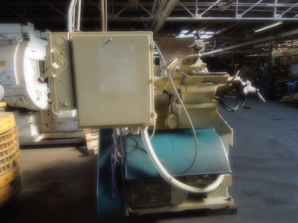 Cincinnati No. 2 Mdl. EA, centerless grinder, 3.5"/4.75" diameter work rest capacity, 20" diameter grinding - Image 4