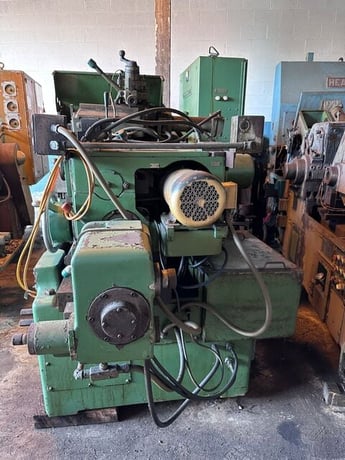 Cincinnati No. 220-8 Mdl. DE, centerless grinder, 4.75" diameter work capacity, 8" thru-feed work rest, 20" - Image 4