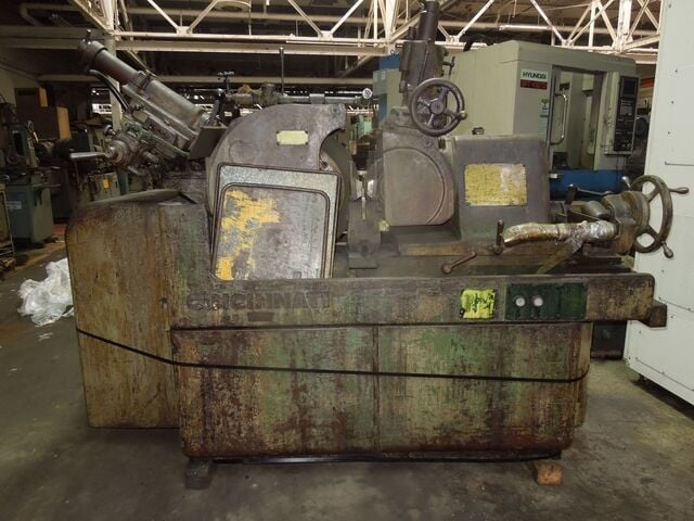 Cincinnati No. 2 Mdl. O-M, centerless grinder, 8" thru-feed work rest, 20" diameter x 8" width grinding - Image 3