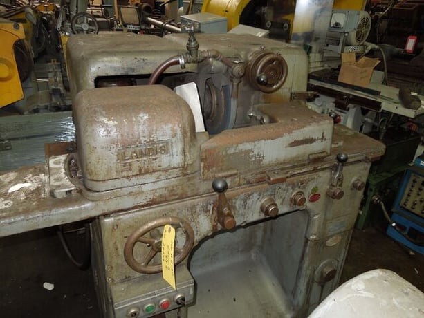 4" x 12" Landis #4H, plain hydraulic cylindrical grinder, 16" outside dimension x 2" width x 8" hole grinding - Image 3