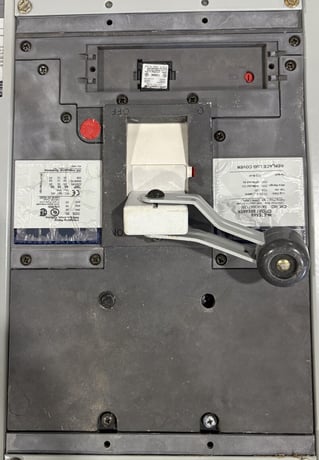 1200 Amp. General Electric #Spectra-Series, Main Power Panelboard, w/ (1)1200A/(2)600A/(3)150A/(1)100A Breaker - Image 3