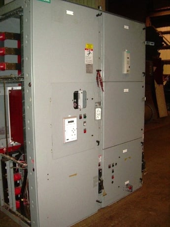 Siemens Switchgear, gmi vacuum circuit breake, 250 MVA & Series 81000 - Image 2