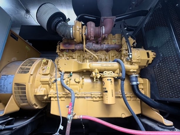 350 kW Caterpillar #C15, Diesel Generator, 480 Volts, sound attenuated enclosure, 2015 - Image 6