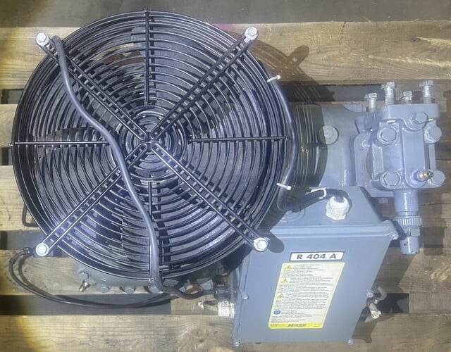 Copeland #D4SF1-100X-AWM/D, Chiller Compressor, R404A, 460 V. - Image 2