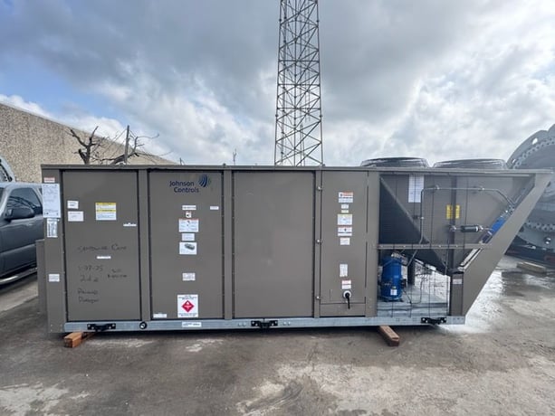 30 Ton, JCI York #VV30C0BG4R1CFH14A1, package unit, never installed, 2024 - Image 2