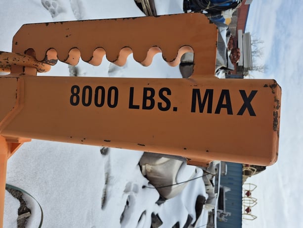 B & D Manufacturing #33200-200, tire changer, 8000 lb. max. - Image 9
