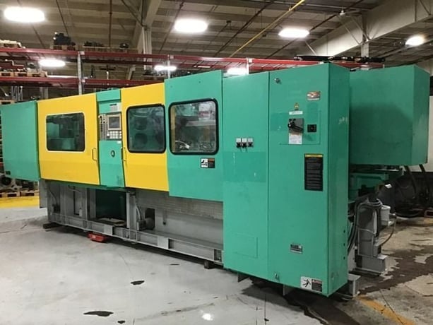 310 Ton, 41 oz., Toshiba #ISGS310WV10-19B Wide Platen, injection molding machine, 2001 - Image 1