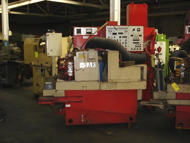Cincinnati #1EF-90, internal grinder, 57" overall height, 3" O.D. x 1.5" L work capacity, 7" table travel - Image 1