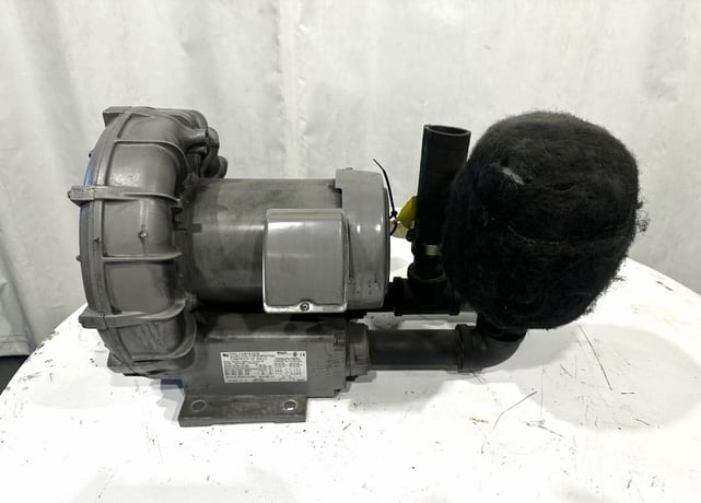 154 cfm, Fuji #VFC500A-7W, ring compressor vacuum blower, 2.5 HP, 2" inlet/outlet - Image 2