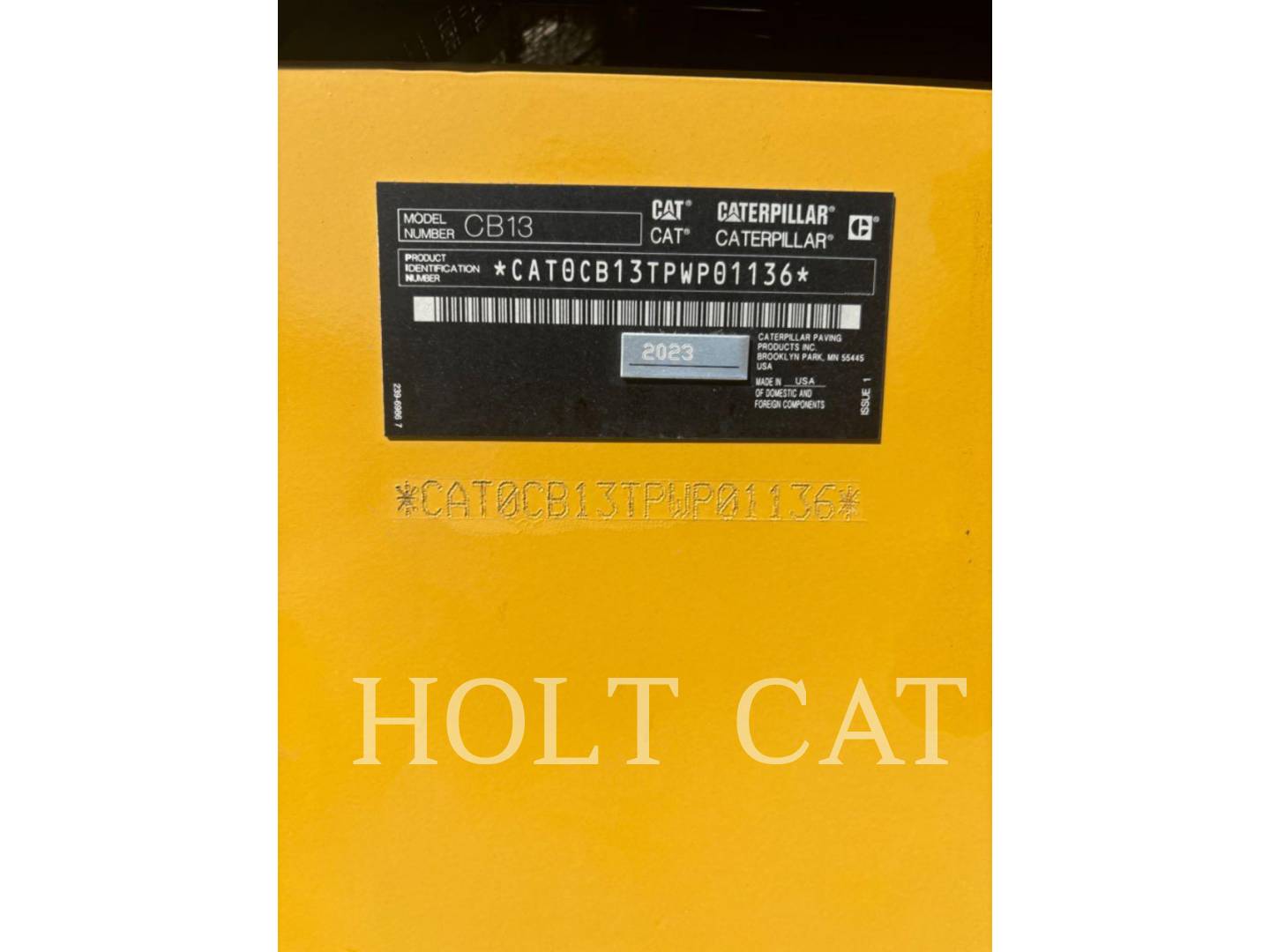 Caterpillar CB13, Vibratory Single Drum Asphalt, 158 hours, S/N: PWP01136, 2023 - Image 6