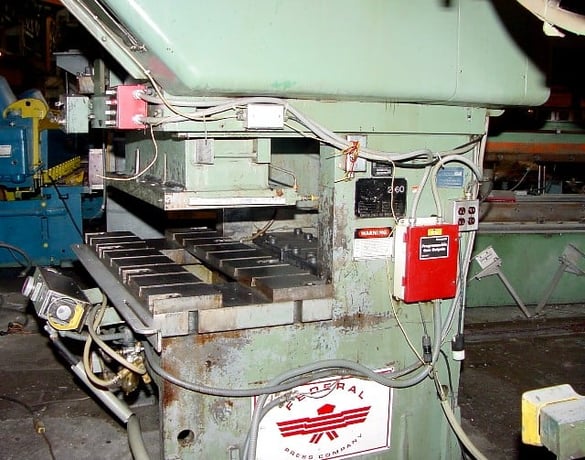 60 Ton, Federal #2-60, 4" stroke, 13" Shut Height, 54" x24" bed, 60-180 SPM, air clutch, 1982, #148055 - Image 6