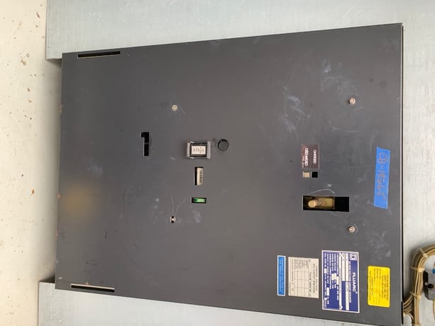 1200 Amp, SQUARE D, No. FLUARC SF6, 34500 Volts, CAT. #FCS3121532 - Image 1