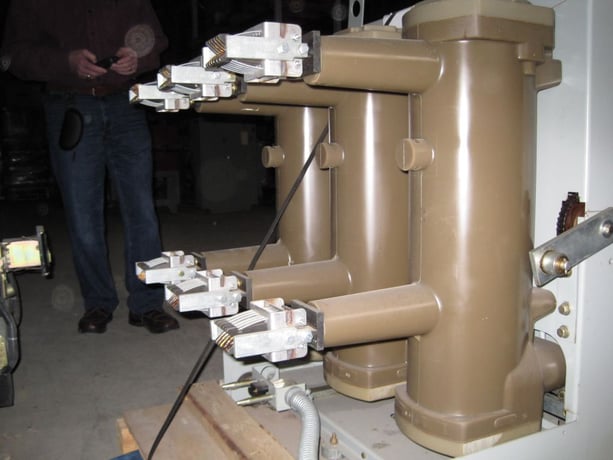 1200 Amp, SQUARE D, FLUARC, FG-2-05025-12, 5000 Volts, electrically operated, drawout - Image 5