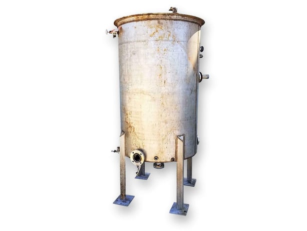 500 gallon Stainless steel tank with pipe coils, 42" dia. x 66" straight side, sloping bottom, oen top - Image 1