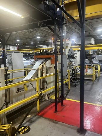 700 Ton, Muller Weingarten #630.36, transfer press, 15.75"stroke, 35.4"Shut Height, 9.8"adj., 8-60 SPM, 2006 - Image 4