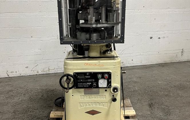 6.5 Ton, Manesty, Tablet Press, 16 Stations, 5/8" tablet diameter, 11/16" Depth of Fill, 90000 Tablets/hr. - Image 3