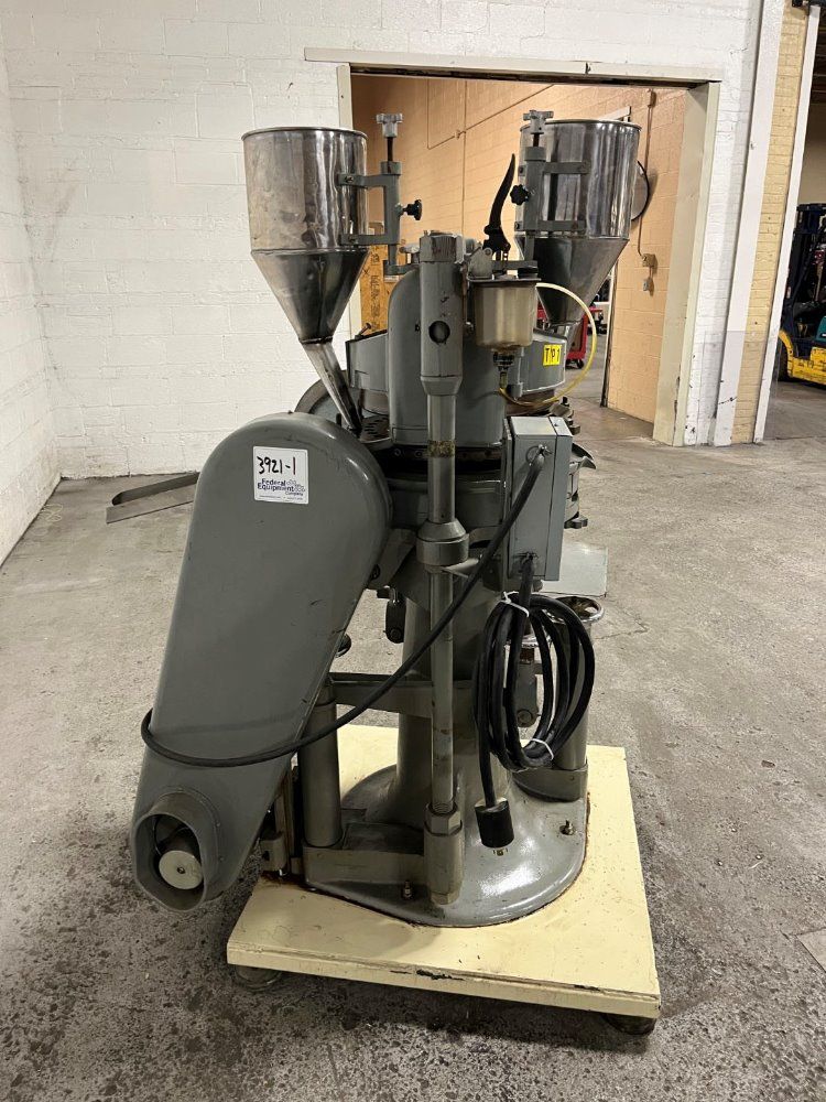 6.5 Ton, Manesty, Tablet Press, 33 Stations, 7/16" tablet diameter, 11/16" Depth of Fill, 180000 Tablets/hr. - Image 4