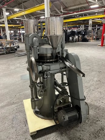 6.5 Ton, Manesty, Tablet Press, 33 Stations, 7/16" tablet diameter, 11/16" Depth of Fill, 180000 Tablets/hr. - Image 5