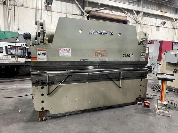 130 Ton, Accurpress #713010, Hydraulic CNC Press Brake, 10' overall, 100" between housing, powered adj, 8" - Image 11