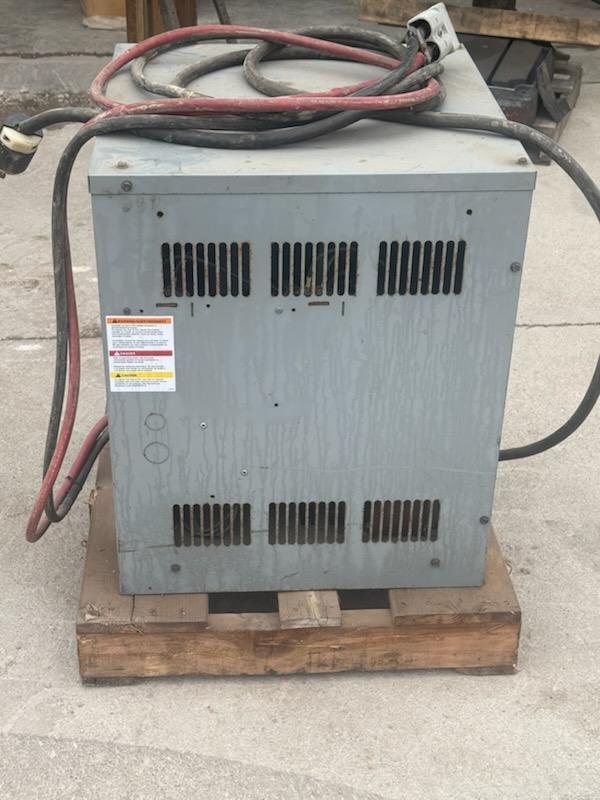 Applied Energy Solution #18B0750J3D, Battery Charger, 18 cell, 208/240/480 Volts AC in, 36 Volts DC out - Image 2