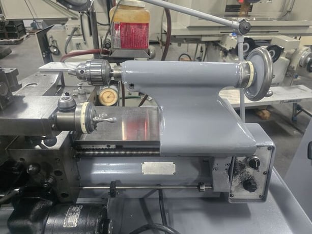 11" x 20" Hardinge #HLV-H, precision toolroom lathe, 6" 3-jaw chuck, 1.25" bore, 1.5 HP, 3000 RPM, tailstock - Image 9