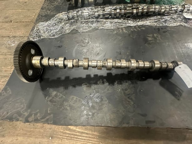 Caterpillar #C7, camshaft, for industrial engine service prefix JTF, new surplus, unused, 2021 - Image 1