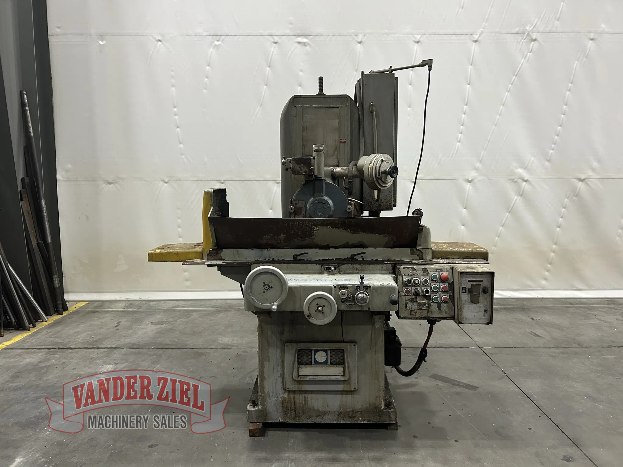 Gallmeyer & Livingston #373, surface grinder - Image 1