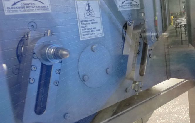 Filamatic #DAB-32-4, Piston Filling Unit, (2) Fill Heads w/Pumps, on stand, 220 V - Image 7