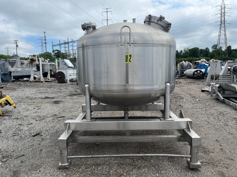 630 gallon Cherry Burrell, Receiver Tank, Stainless Steel, 72" diameter x 30" straight side, 18" Top Manway - Image 3