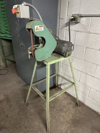 1" x 42" Burr King #562, pedestal belt sander, 1/2 HP, 480 V. - Image 2