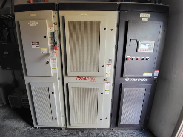 1000 HP Allen-Bradley, 7000A-A140DE-RPDTD, Powerflex 7000 VFD, insulated building, 4160 Volts - Image 1