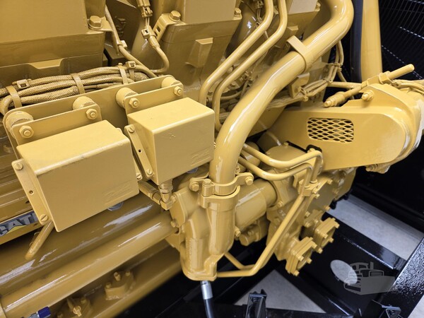 900 HP Caterpillar #3508, power unit, 10097 hours - Image 3